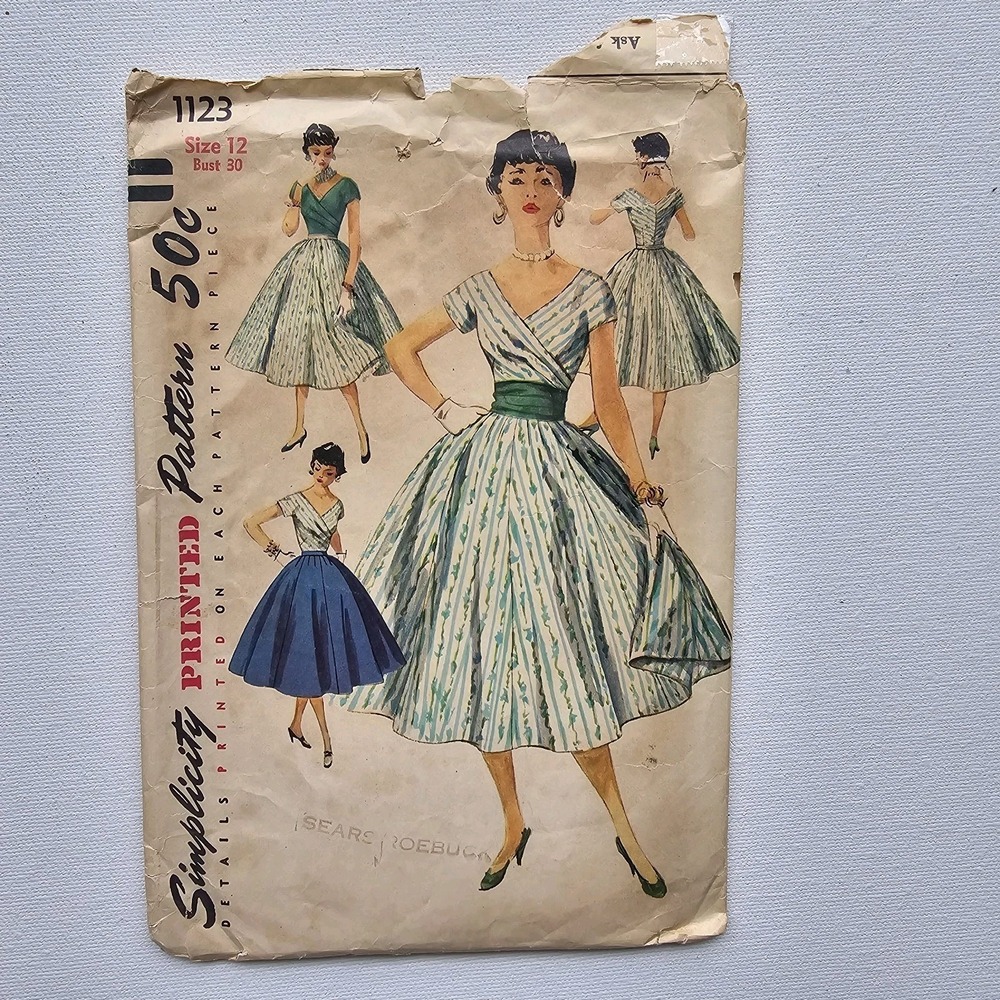 1950s Vintage 30" Simplicity 1123 Wrap Blouse Cummerbund Dress Sewing Pattern